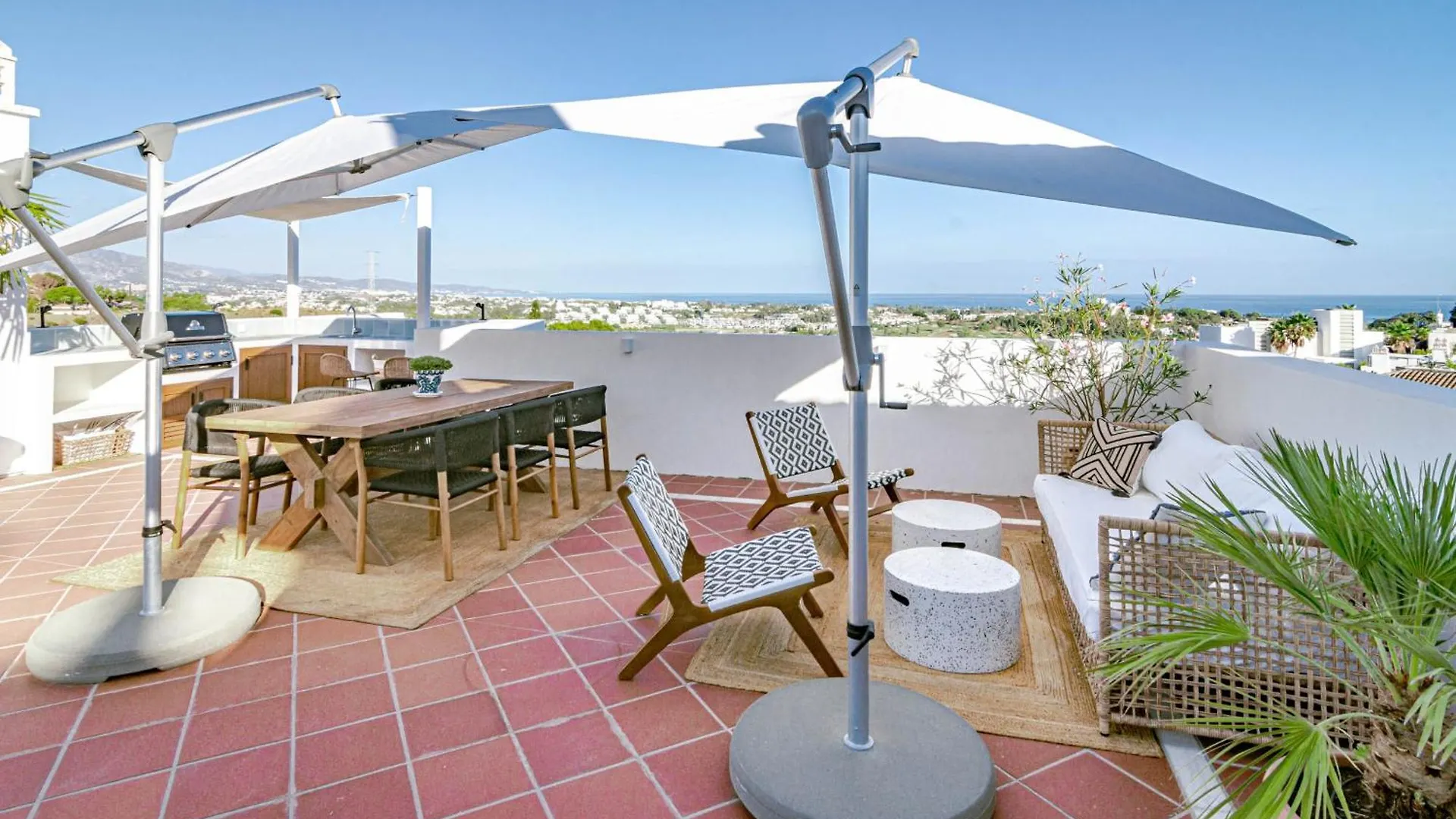 Paraiso Pueblo B52 Estepona Spain